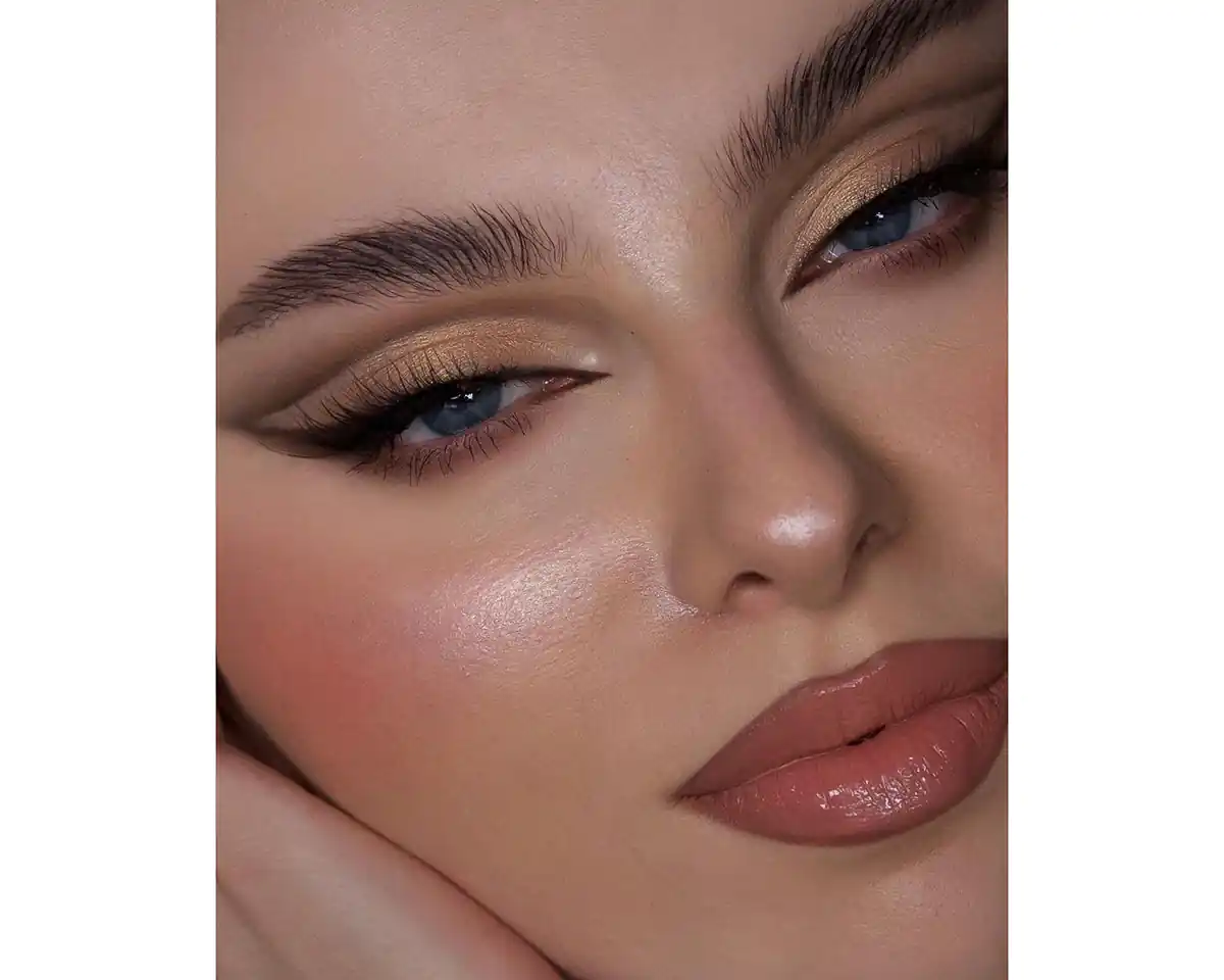پوست صاف در آرایش