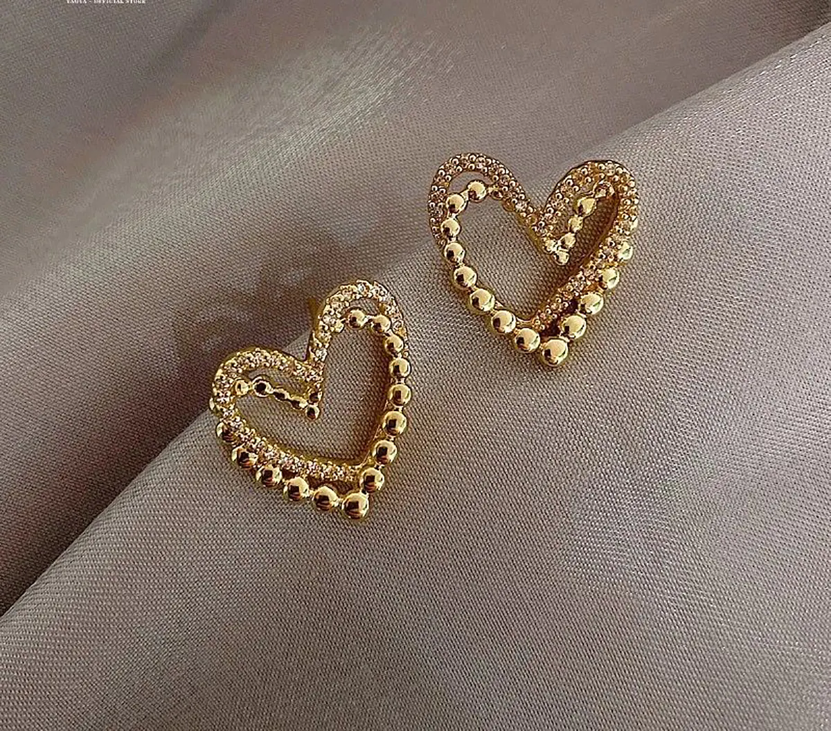 نماد عشق در طرح گوشواره قلبی