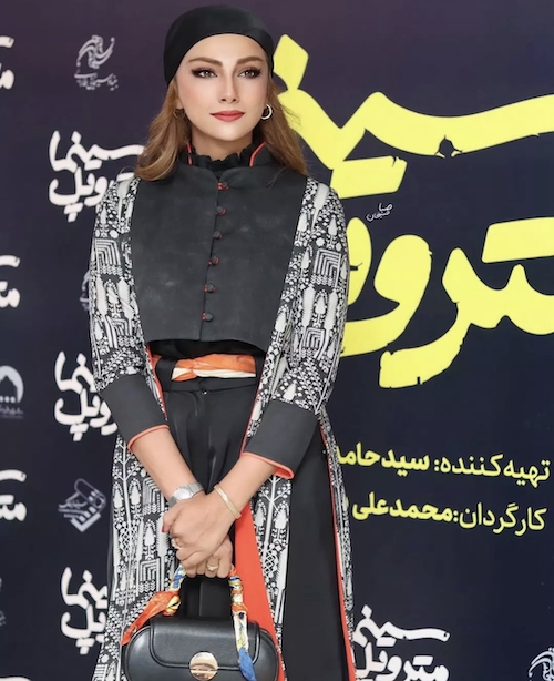 مینی‌اسکارف‌ها در استایل محیا دهقانی